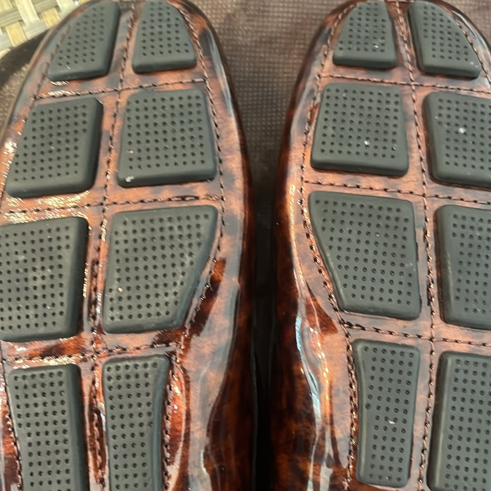 NWOT- Cole Haan Womens Loafers with silver metal hardware tortise color disc shi - Picture 10 of 16